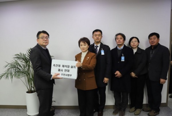 64827975_XYiS9862_aad0e5888e82b0ba6094db17d863a41de943ddda.674cff6203bb404aad29a629e49c0d2d